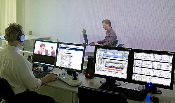 Mangold observation lab look through