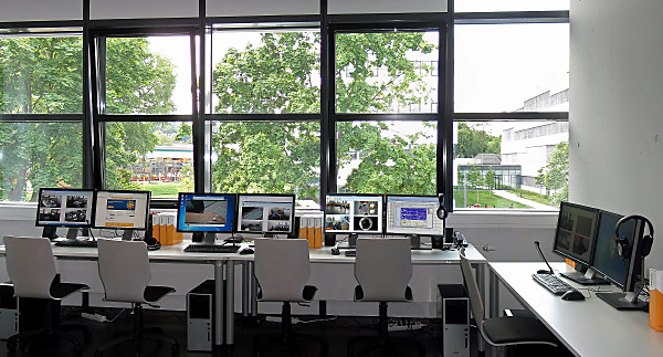 Mangold observation lab control room