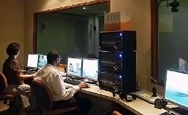 Mangold observation lab control room