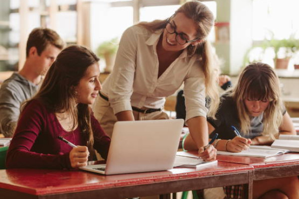 Der Lehrer stört