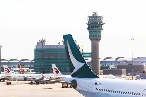 Airport control tower for air traffic control