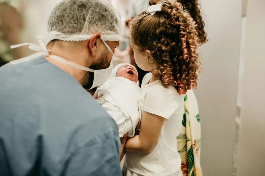 Explore how the Neonatal Research Group Dresden uses video analysis with INTERACT software to improve delivery room management and neonatal care practices.