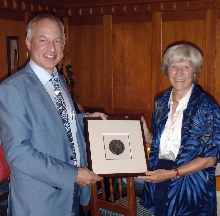 Medal of Honor for Outstanding Scientist Prof. Dr. Mechthild Papoušek